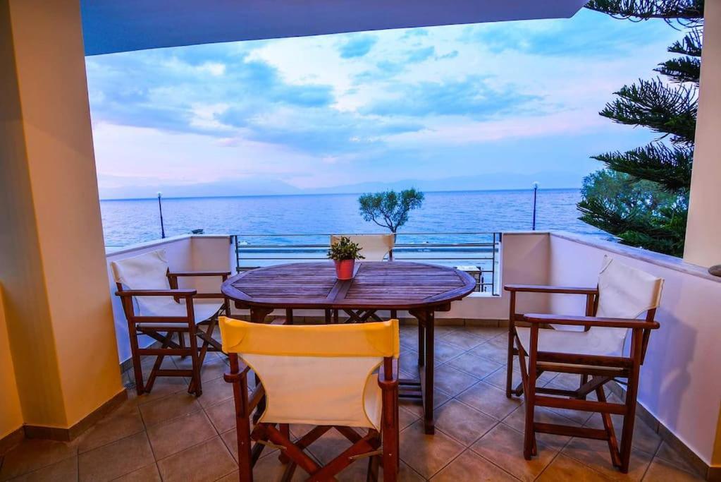 Aigli Luxurious Villa Kato Pitsa Екстериор снимка